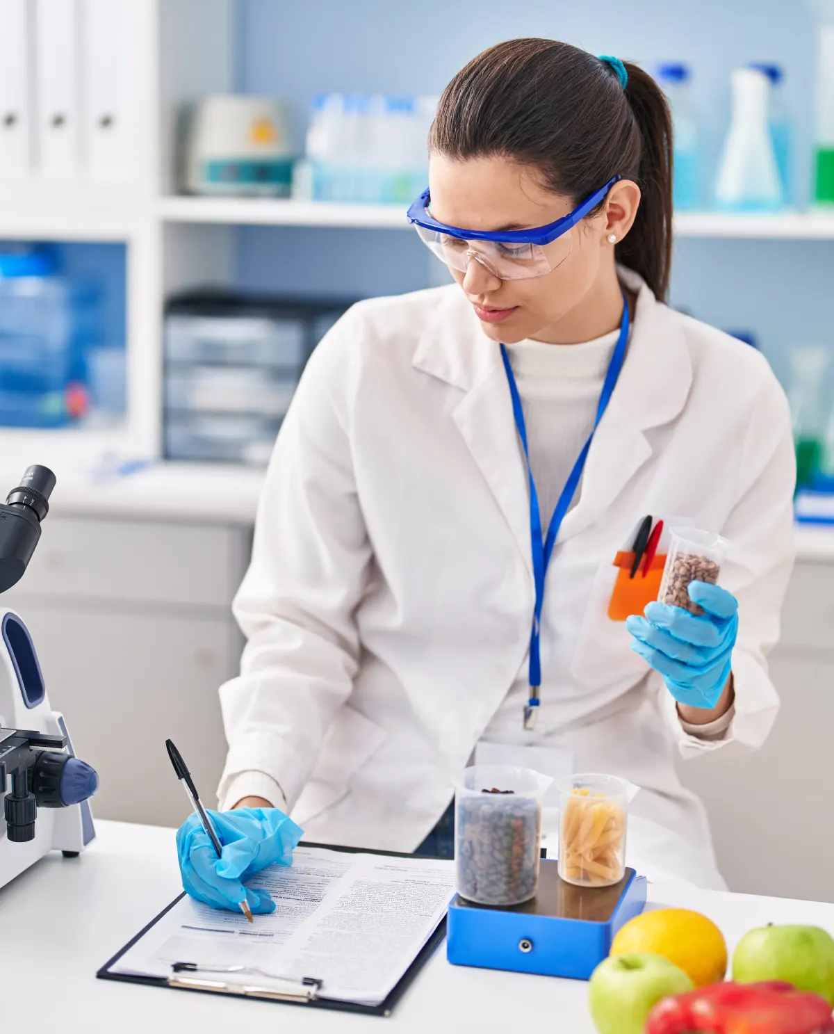 female_technician_at_lab